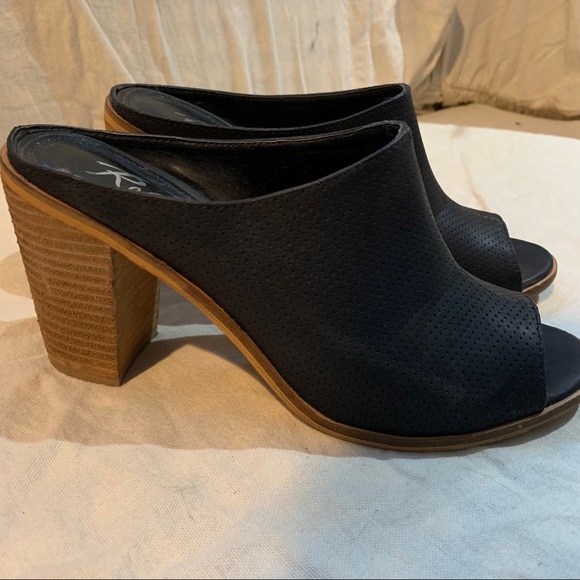 Open toe mule - Picture 5 of 6